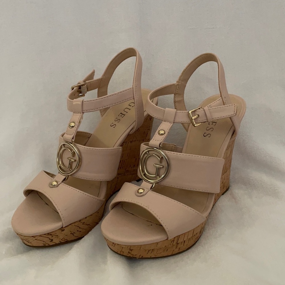 Guess pink wedges
